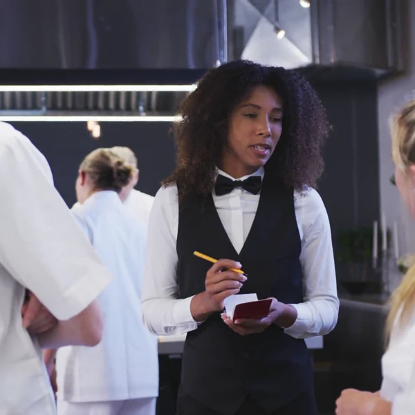 Professional hospitality and F&B fine dining service training.